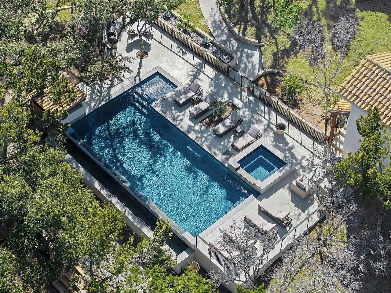 Aerial view of the swimming pool and hot tub at Las Luces Village