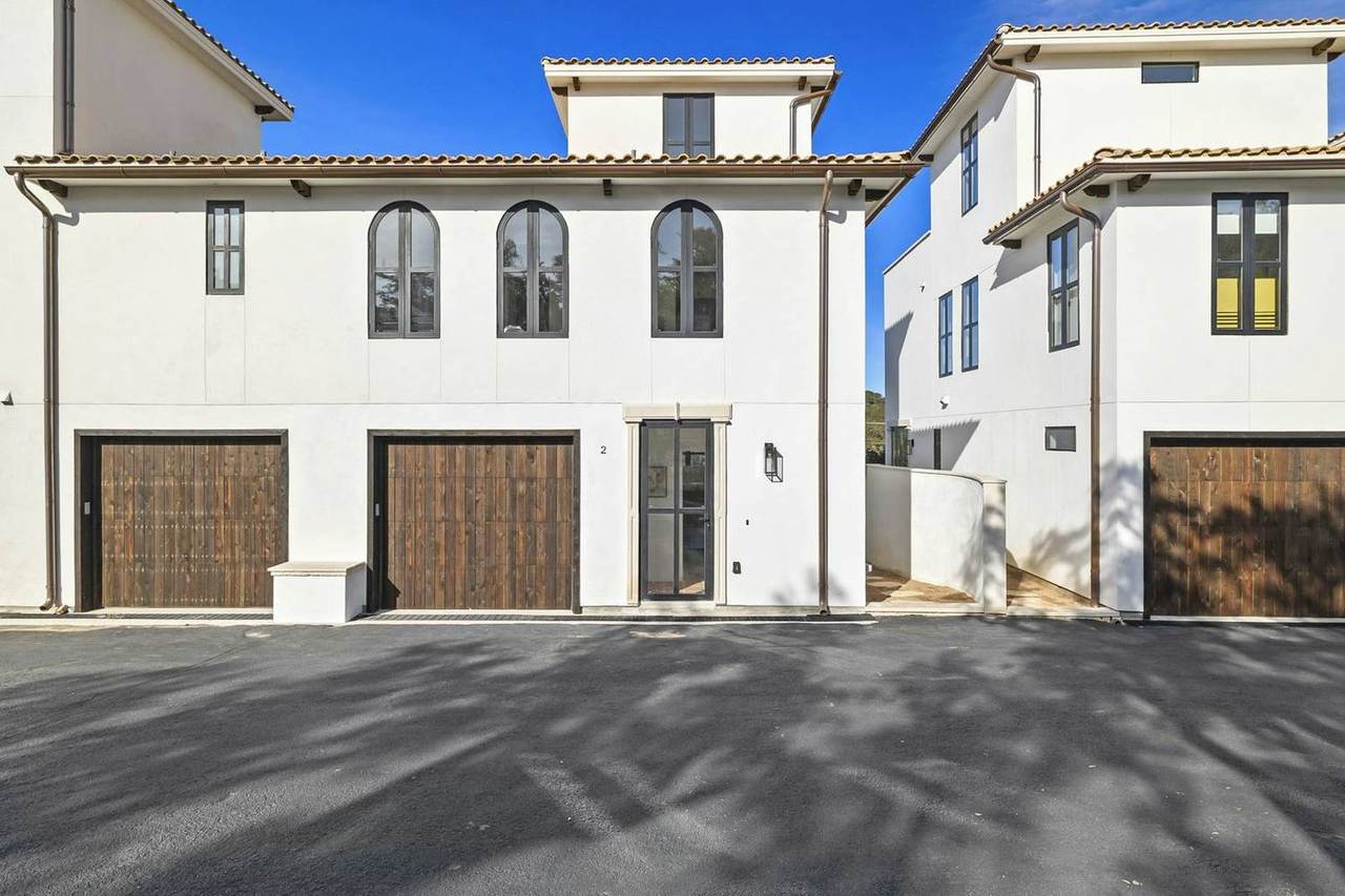 Villa 2 at Las Luces Village — photo 2 of 21