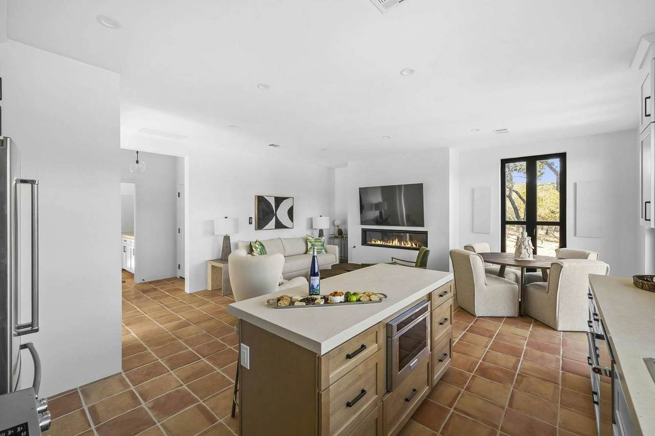 Villa 2 at Las Luces Village — photo 8 of 21