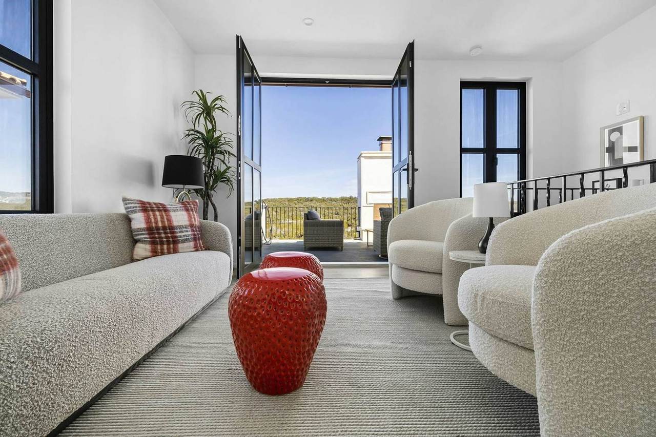 Villa 3 at Las Luces Village — photo 4 of 14