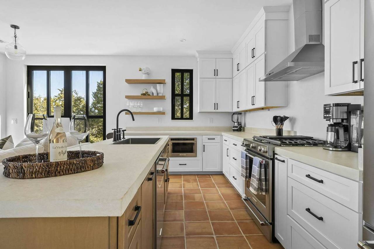 Villa 4 at Las Luces Village — photo 8 of 20