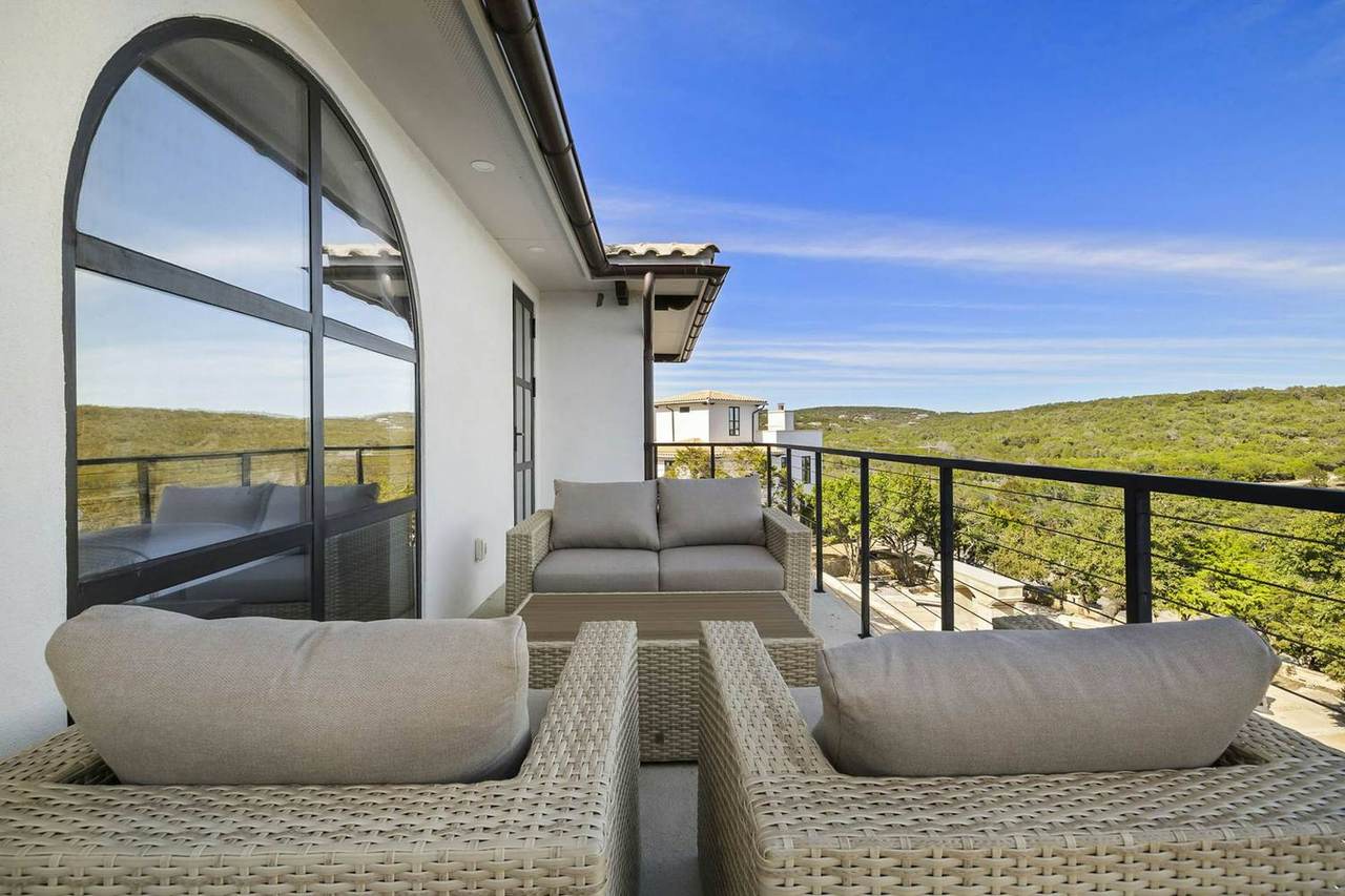 Villa 6 at Las Luces Village — photo 2 of 18